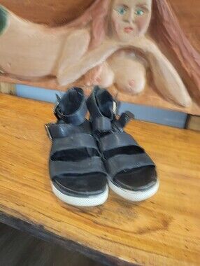 Eileen Fisher Size 6 Black Leather Strappy Buckles Platform Sandals White Sole